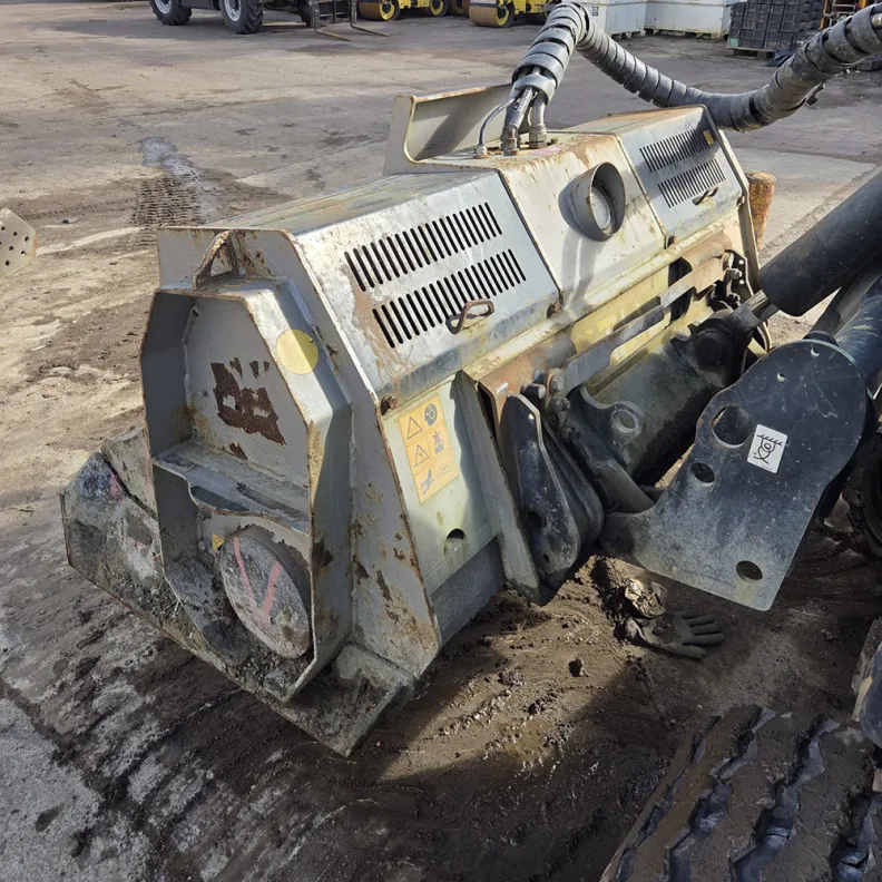 2016 JCB 300T Tracked Skid Steer – Supplied with Stone Crusher Attachment